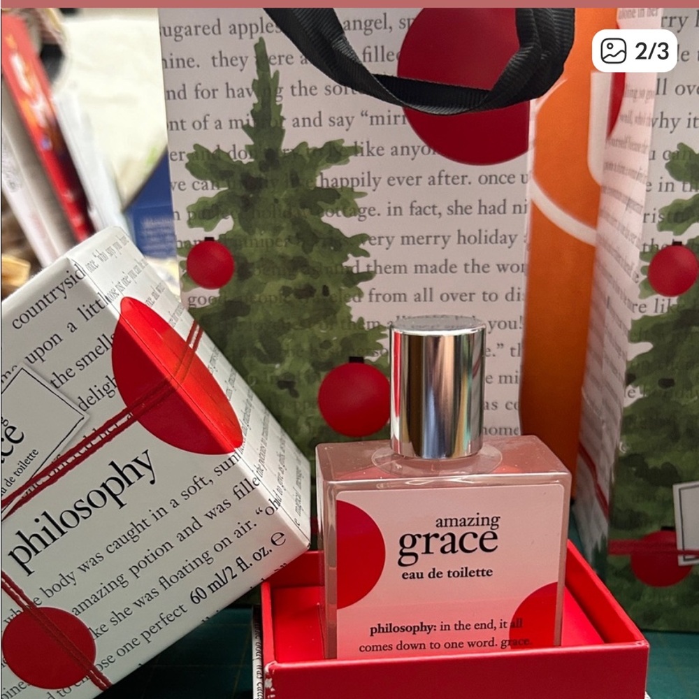Philosophy Amazing Grace eau de toilet 2 fl oz with gift box and gift bag.